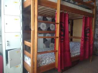 Хостелы Yourhostel Lumumby Киев Кровать в общем номере для женщин с 4 кроватями-4