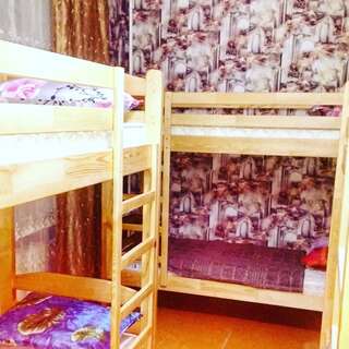 Хостелы Yourhostel Lumumby Киев Кровать в общем 8-местном номере для женщин-6