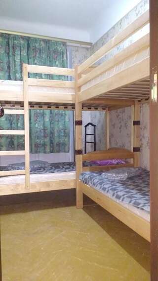 Хостелы Yourhostel Lumumby Киев Кровать в общем номере для женщин с 4 кроватями-8
