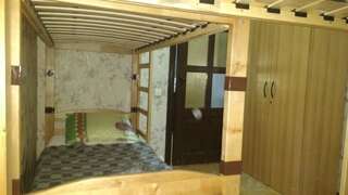 Хостелы Yourhostel Lumumby Киев Кровать в общем номере для женщин с 4 кроватями-10